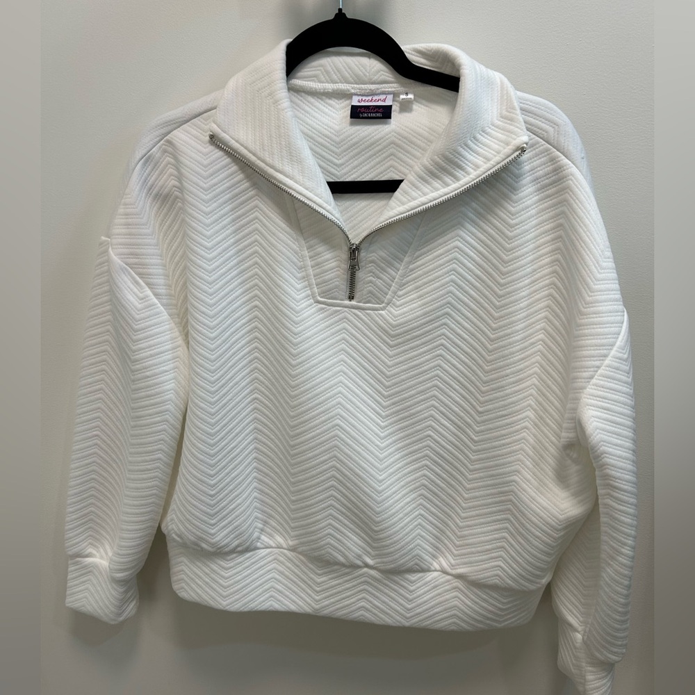 NWOT Zac & Rachel zip sweater size s